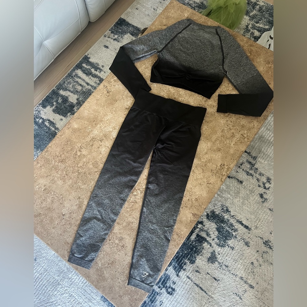 Gymshark SET Adapt Ombré Black and Gray Seamless Top & Leggings Size M - Picture 16 of 17
